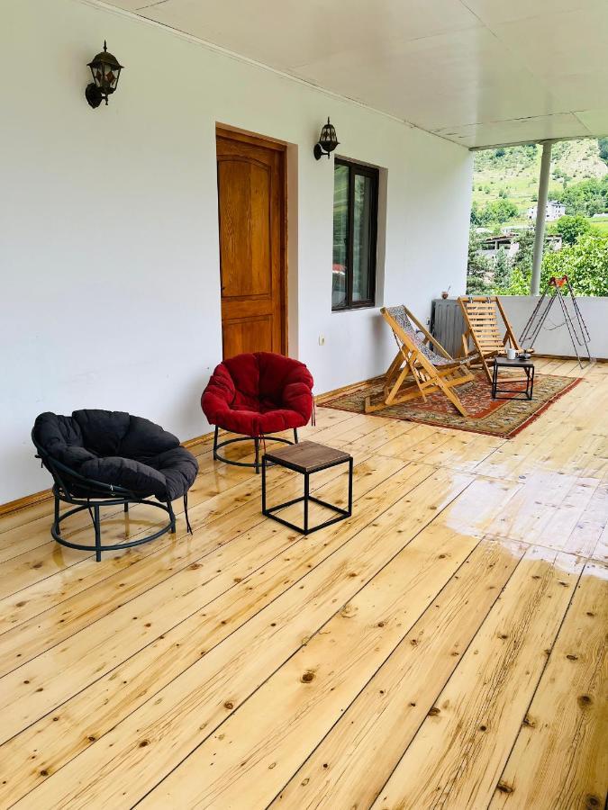 Guesthouse Alpenrose Mestia Exterior photo